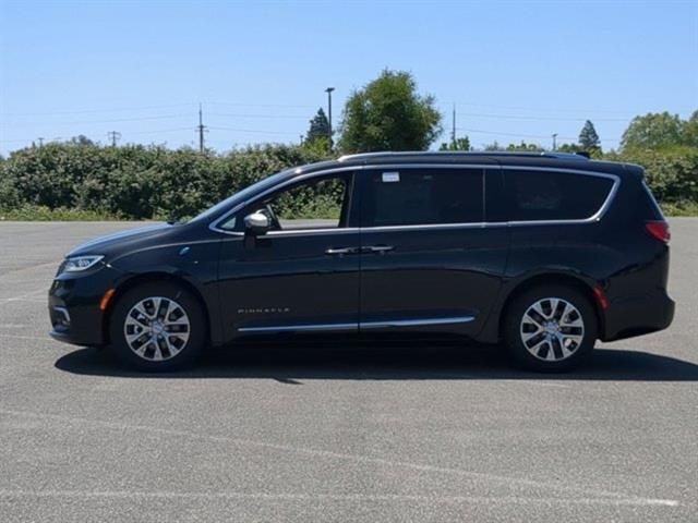 2023 Chrysler Pacifica Hybrid Pinnacle