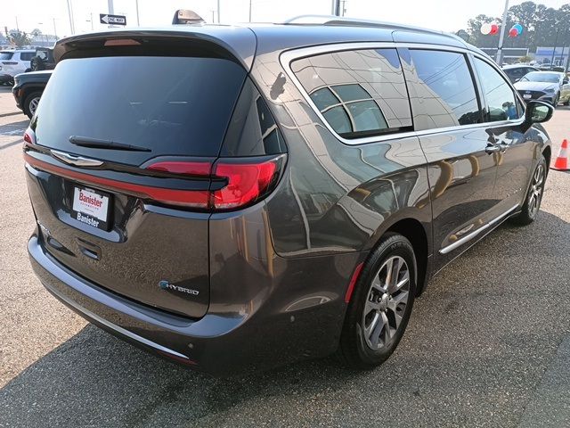 2023 Chrysler Pacifica Hybrid Pinnacle