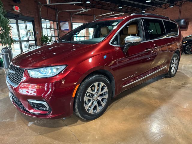 2023 Chrysler Pacifica Hybrid Pinnacle