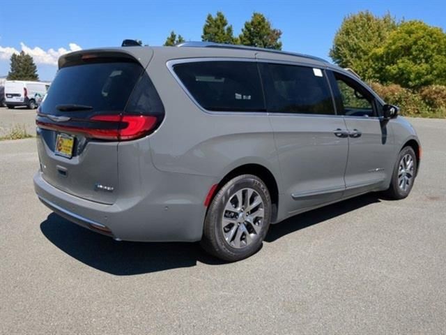 2023 Chrysler Pacifica Hybrid Pinnacle