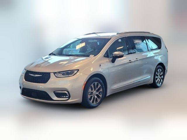 2023 Chrysler Pacifica Hybrid Pinnacle