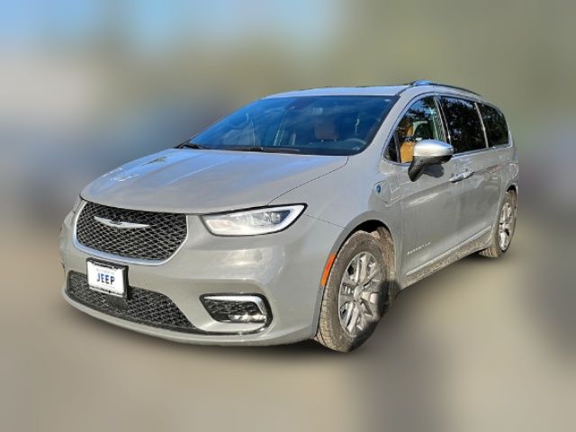 2023 Chrysler Pacifica Hybrid Pinnacle