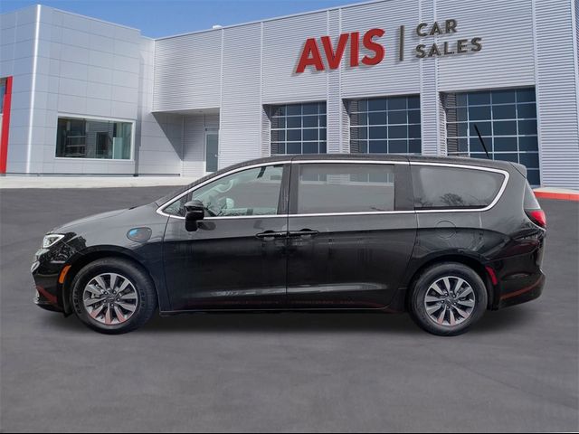 2023 Chrysler Pacifica Hybrid Touring L