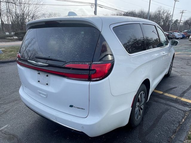 2023 Chrysler Pacifica Hybrid Touring L