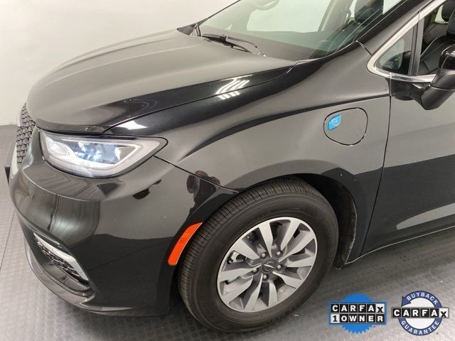 2023 Chrysler Pacifica Hybrid Touring L