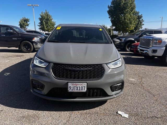 2023 Chrysler Pacifica Hybrid Touring L