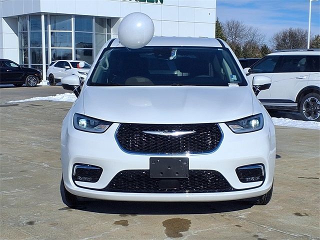 2023 Chrysler Pacifica Hybrid Touring L