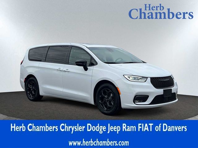 2023 Chrysler Pacifica Hybrid Limited