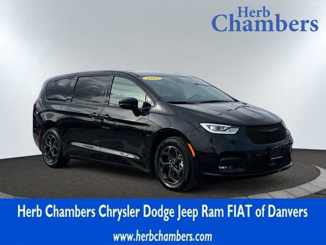 2023 Chrysler Pacifica Hybrid Limited