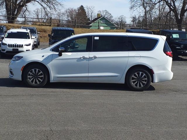 2023 Chrysler Pacifica Hybrid Limited