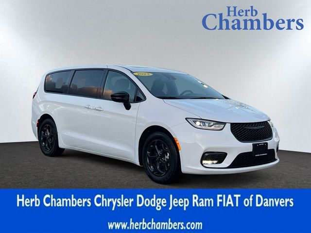 2023 Chrysler Pacifica Hybrid Limited