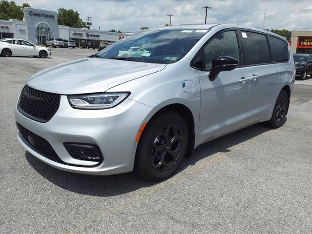 2023 Chrysler Pacifica Hybrid Limited