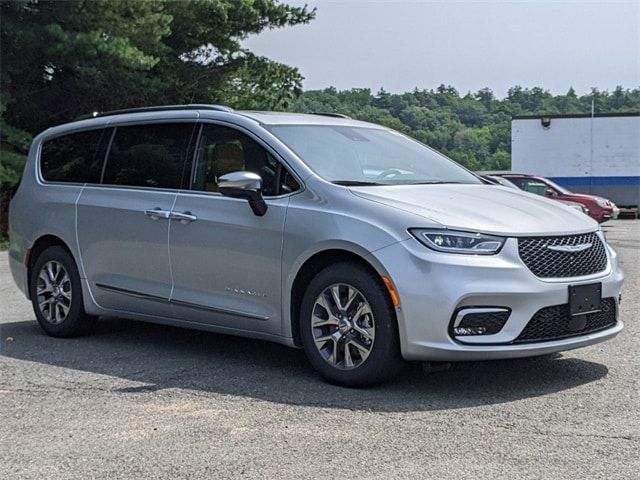 2023 Chrysler Pacifica Hybrid Pinnacle