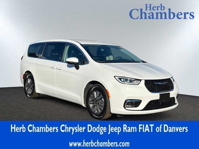 2023 Chrysler Pacifica Hybrid Touring L