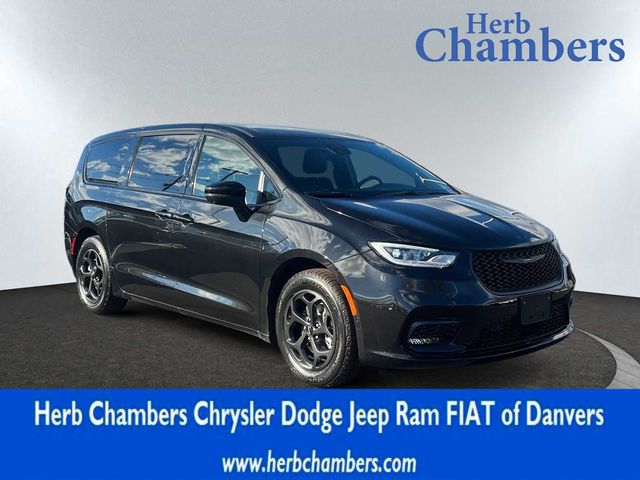 2023 Chrysler Pacifica Hybrid Touring L