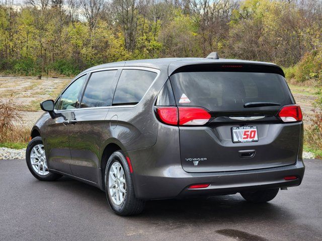 2023 Chrysler Voyager LX