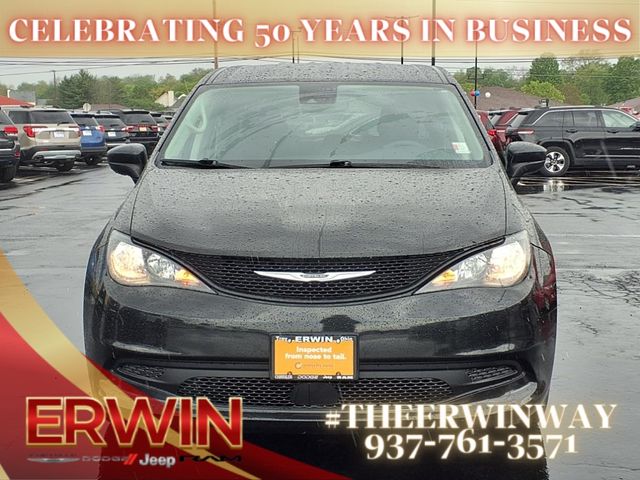 2023 Chrysler Voyager LX