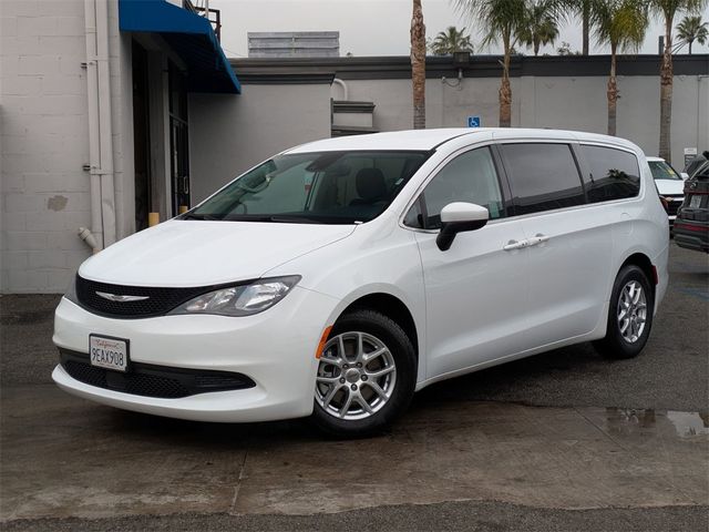 2023 Chrysler Voyager LX