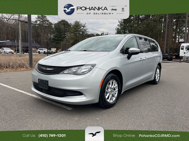 2023 Chrysler Voyager LX