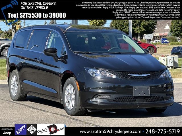 2023 Chrysler Voyager LX