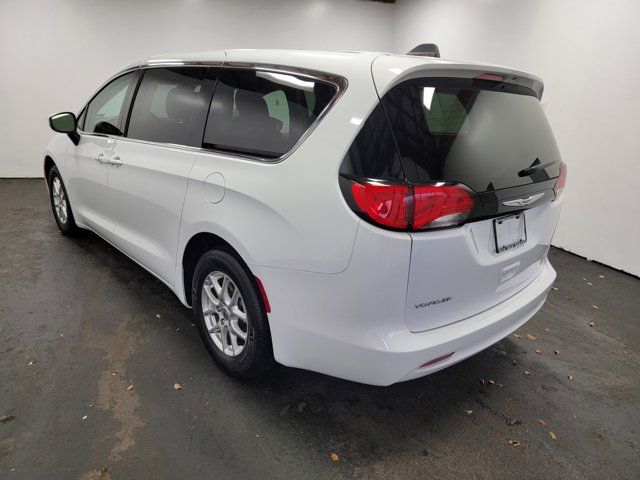 2023 Chrysler Voyager LX