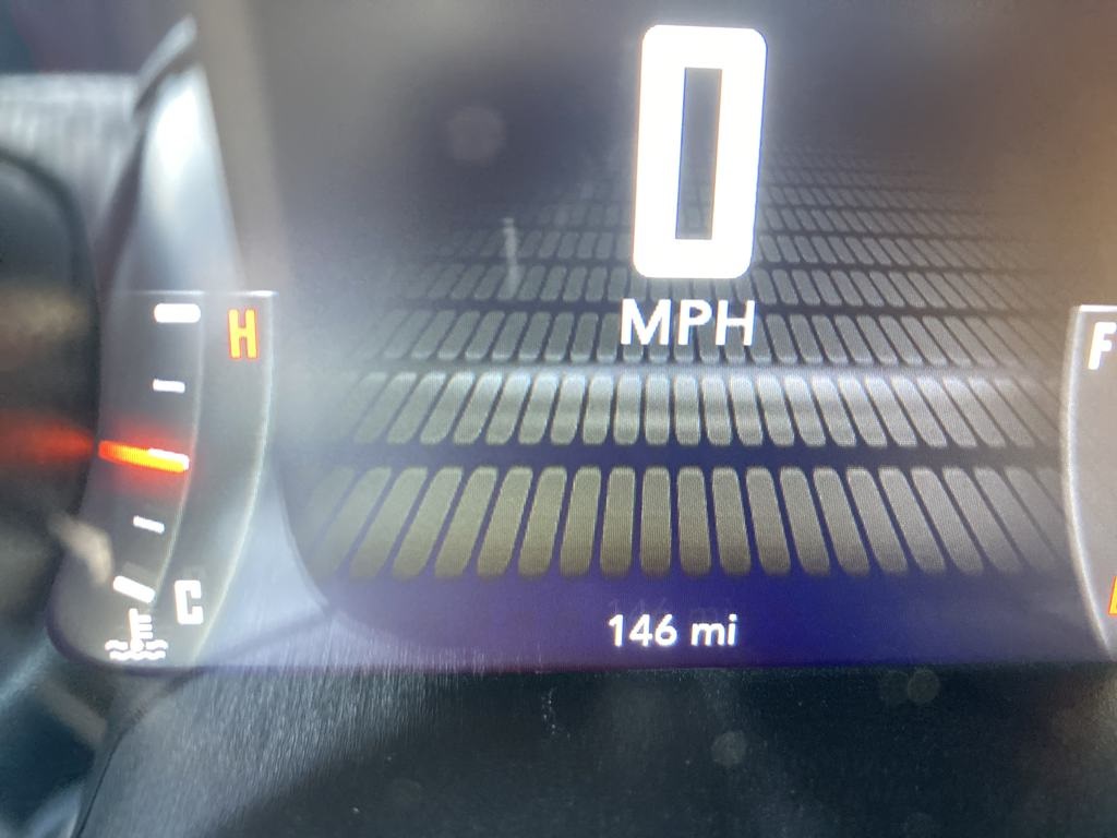 Vehicle image 22 of 28