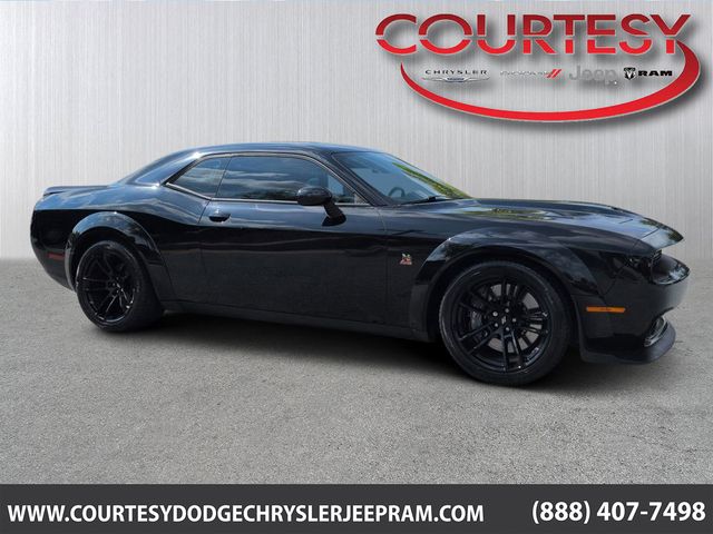 Used Dodge Challenger R/T Scat Pack Widebody with Sunroof For Sale