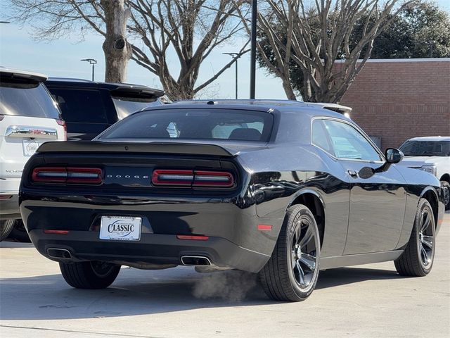 2023 Dodge Challenger SXT