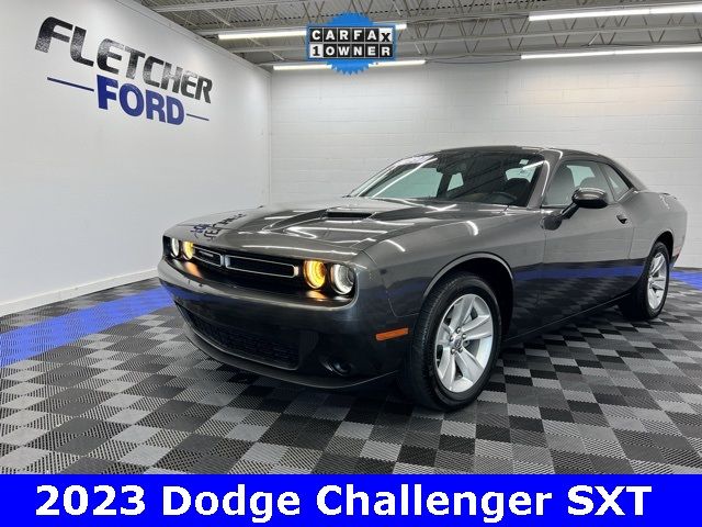 2023 Dodge Challenger SXT