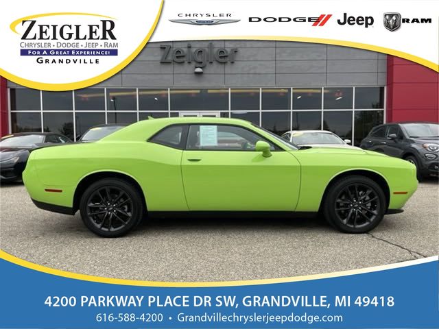 2023 Dodge Challenger SXT