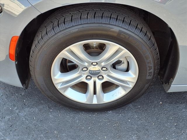 Vehicle image 14 of 14