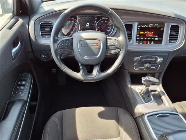 Vehicle image 7 of 14