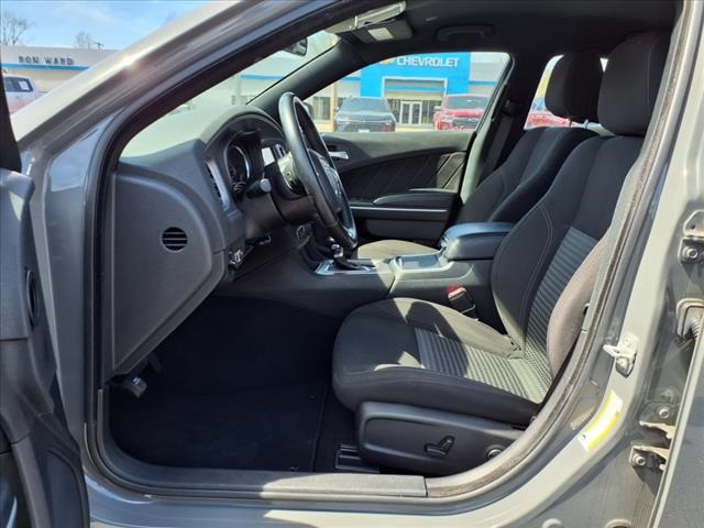 Vehicle image 6 of 14