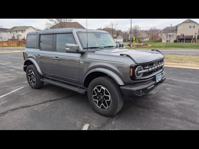 2023 Ford Bronco Base