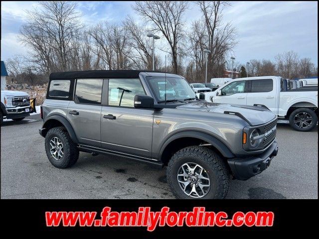 2023 Ford Bronco Badlands