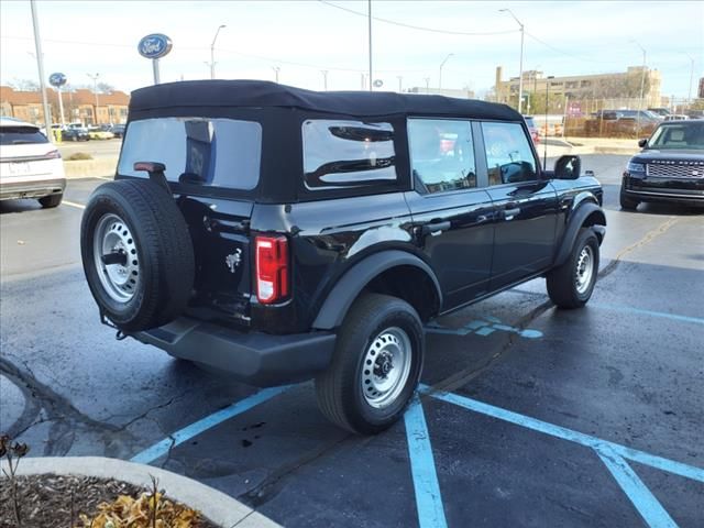 2023 Ford Bronco Base