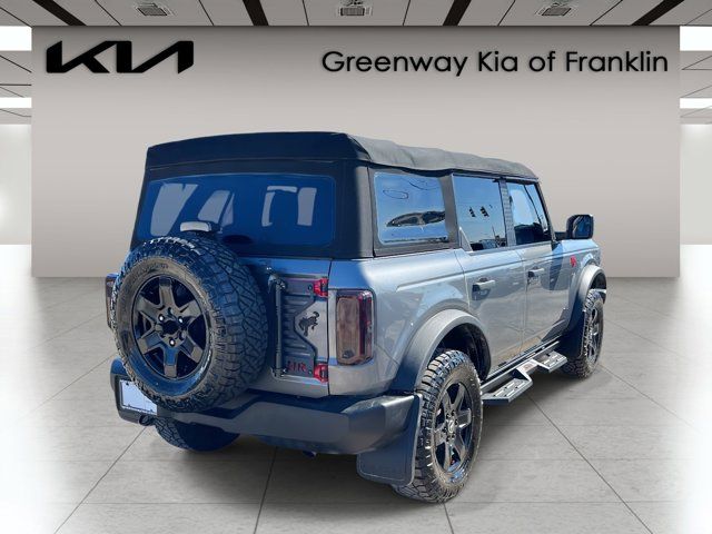 2023 Ford Bronco Base