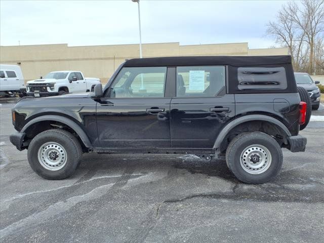 2023 Ford Bronco Base