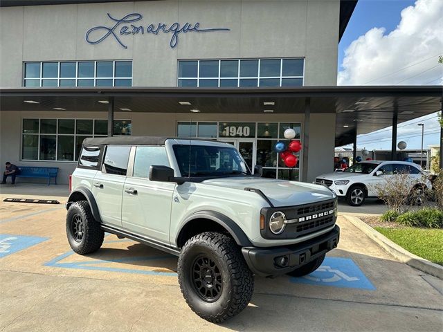 2023 Ford Bronco 