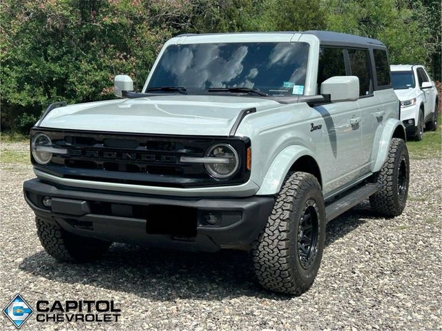 2023 Ford Bronco Base