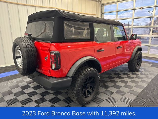 2023 Ford Bronco Base