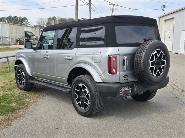 2023 Ford Bronco Base