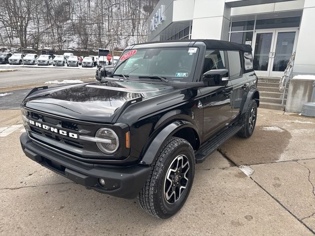 2023 Ford Bronco Base