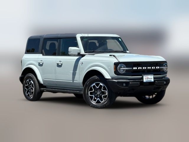 2023 Ford Bronco Outer Banks