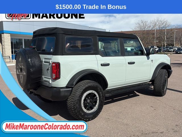 2023 Ford Bronco Base