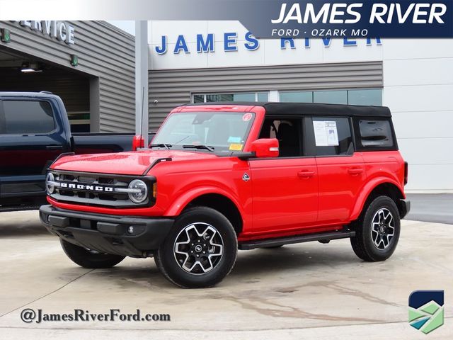 2023 Ford Bronco Outer Banks