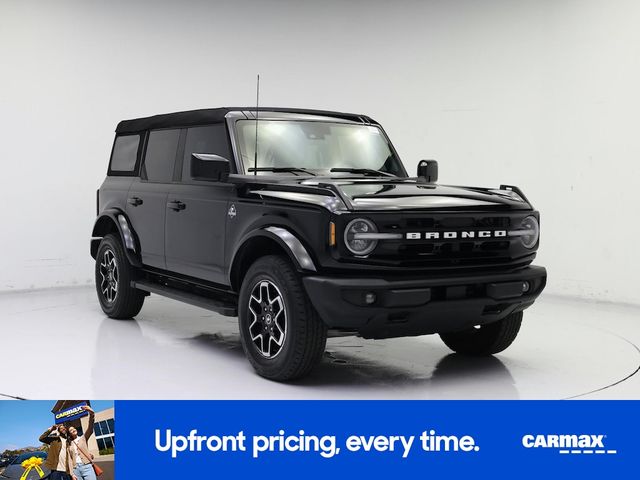 2023 Ford Bronco Outer Banks