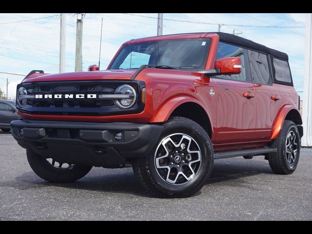 2023 Ford Bronco Outer Banks