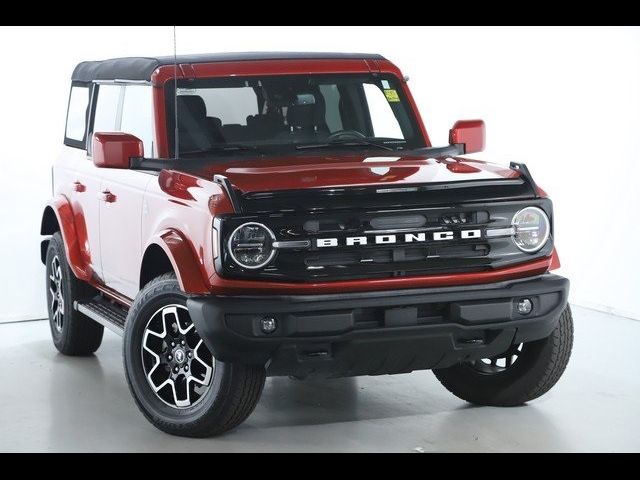 2023 Ford Bronco Outer Banks