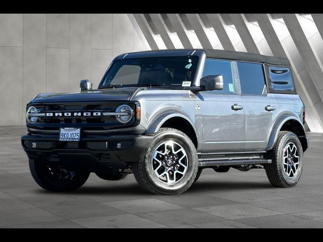 2023 Ford Bronco Outer Banks